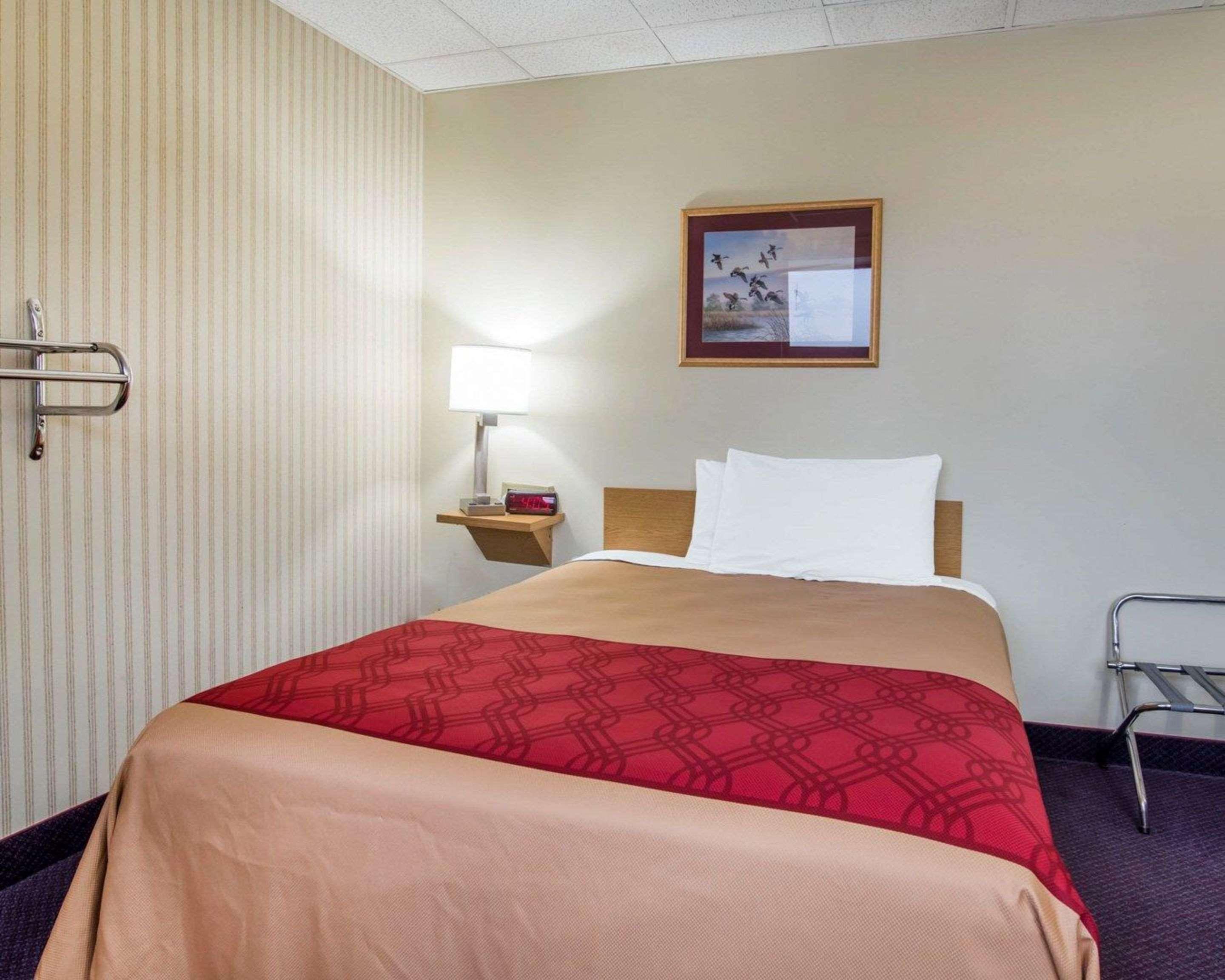 Econo Lodge Манчестер Екстер'єр фото