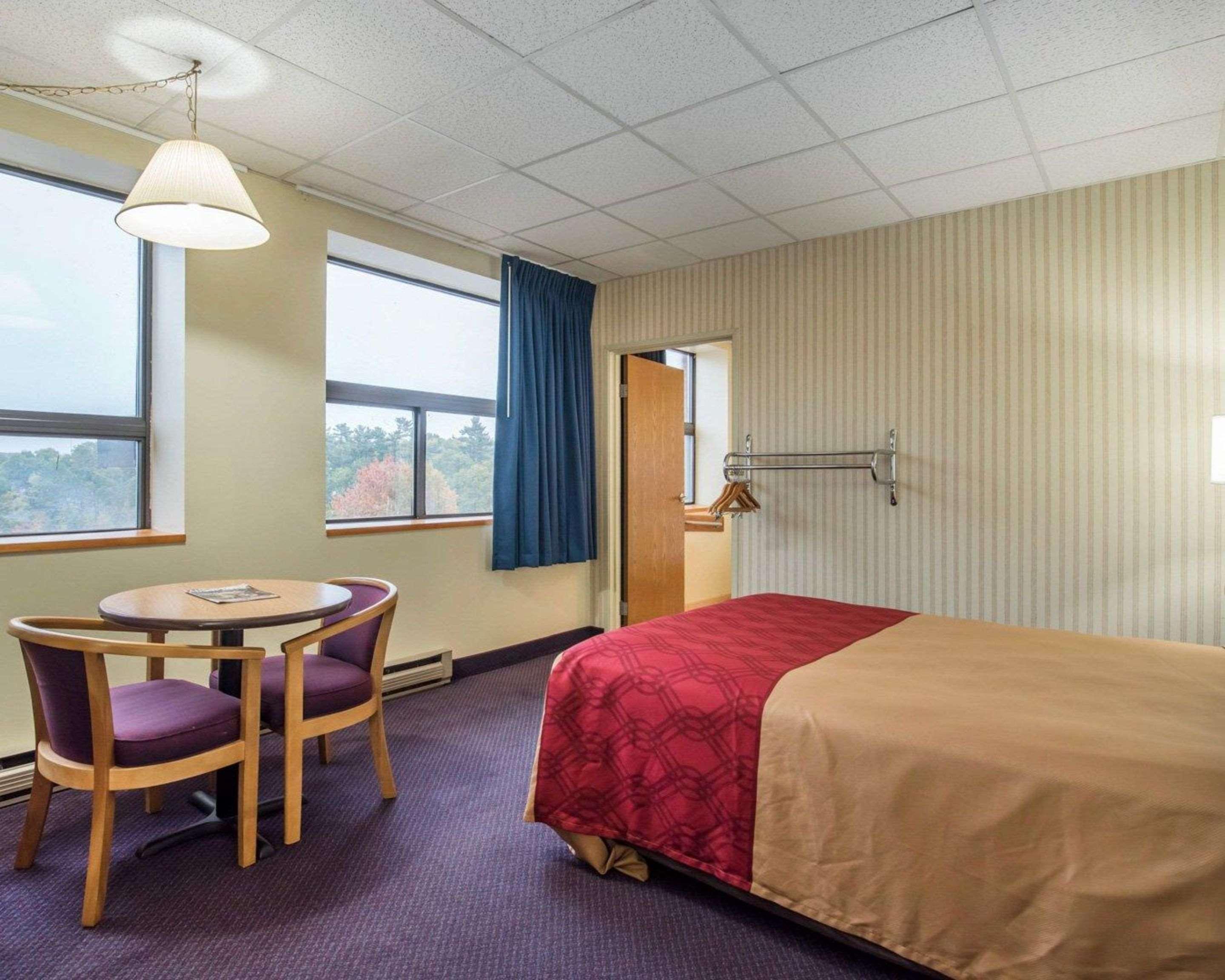 Econo Lodge Манчестер Екстер'єр фото